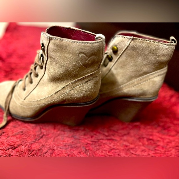 Delize Brown Suede Wedge Boots - Picture 7 of 12